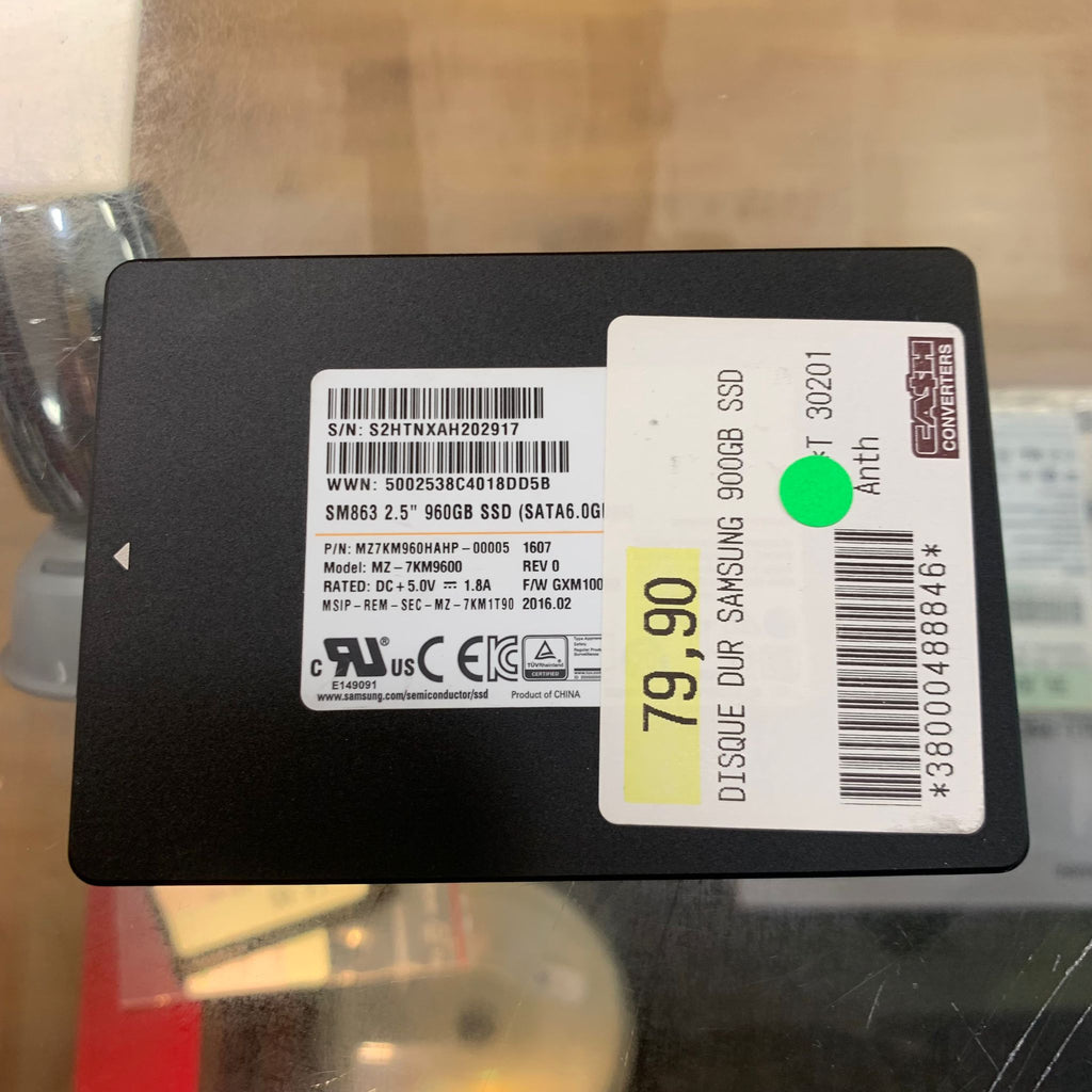 Disque dur SSD SAMSUNG 900GB