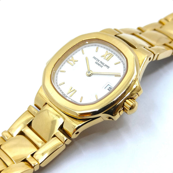 Patek Philippe Nautilus 27.5 4700/51