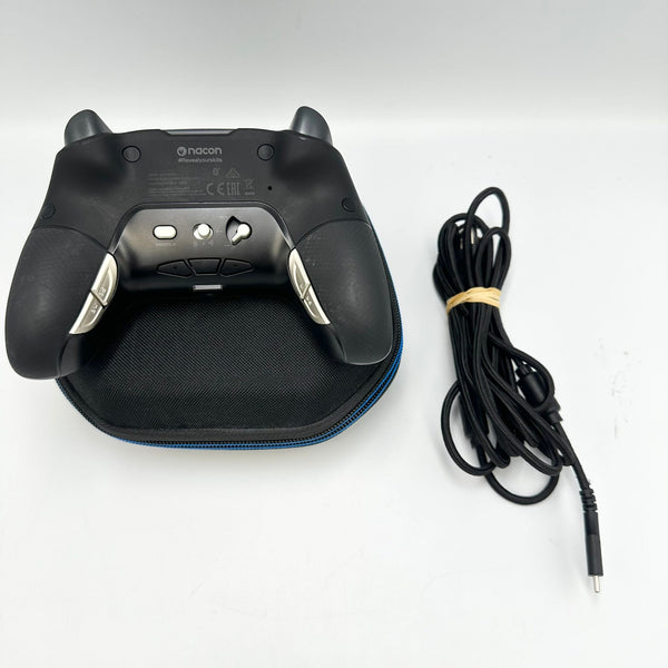 Manette NACON REVOLUTION UNLIMITED PRO PS4 AVEC FOURRE DE TRANSPORT ET PIÈCES DÉTACHÉES