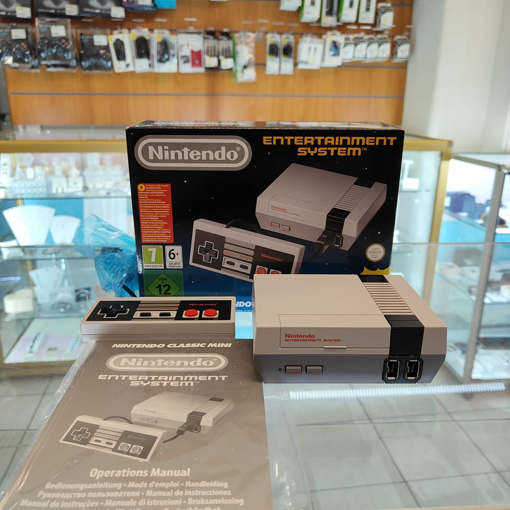 Nintendo Classic Mini avec boîte - très bon état