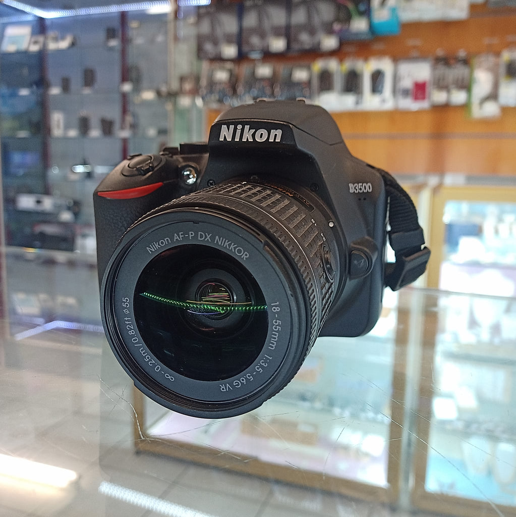 Appareil photo - Nikon D3500 avec Objectif 18-55mm