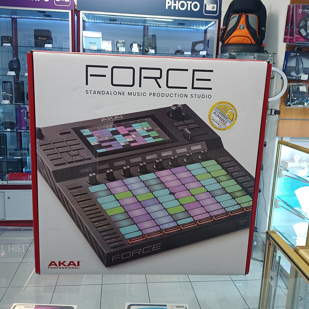 Table de Mixage - Akai Professionnal Force,