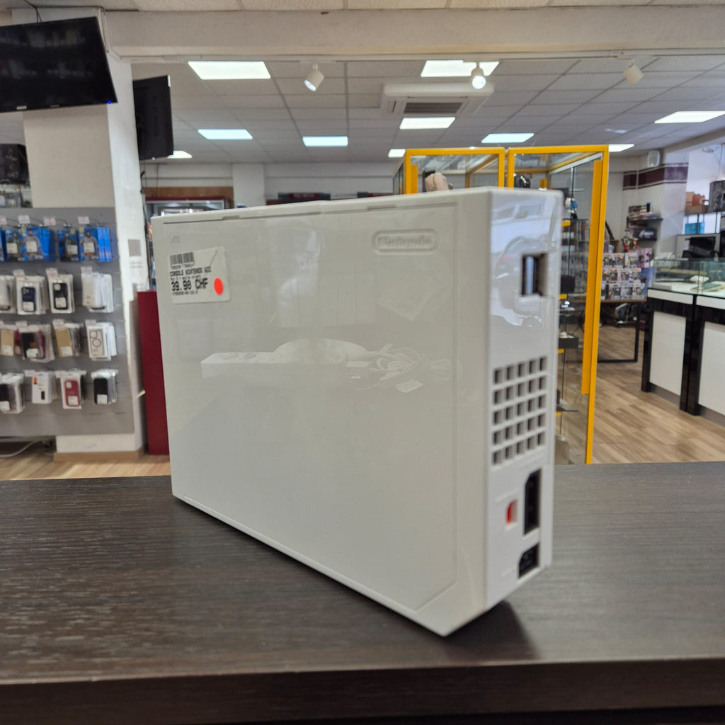 Console Wii  + 1 Manette, 1 volant et socle