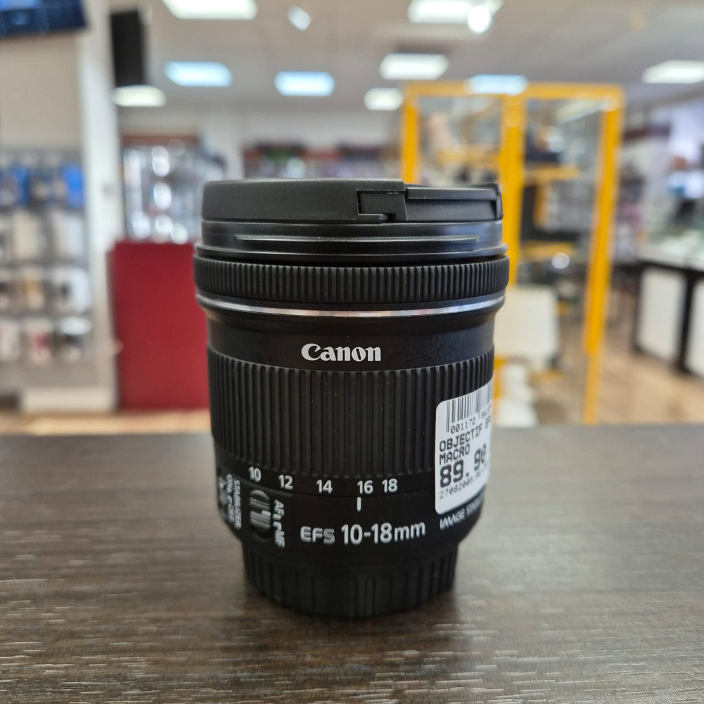 Objectif  Canon EFS 10-180MM Macro 0.22m/0.7ft