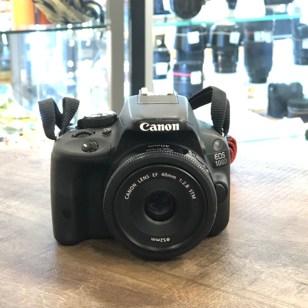Appareil Photo Canon EOS 100D + Objectif Fixe 40mm 2.8