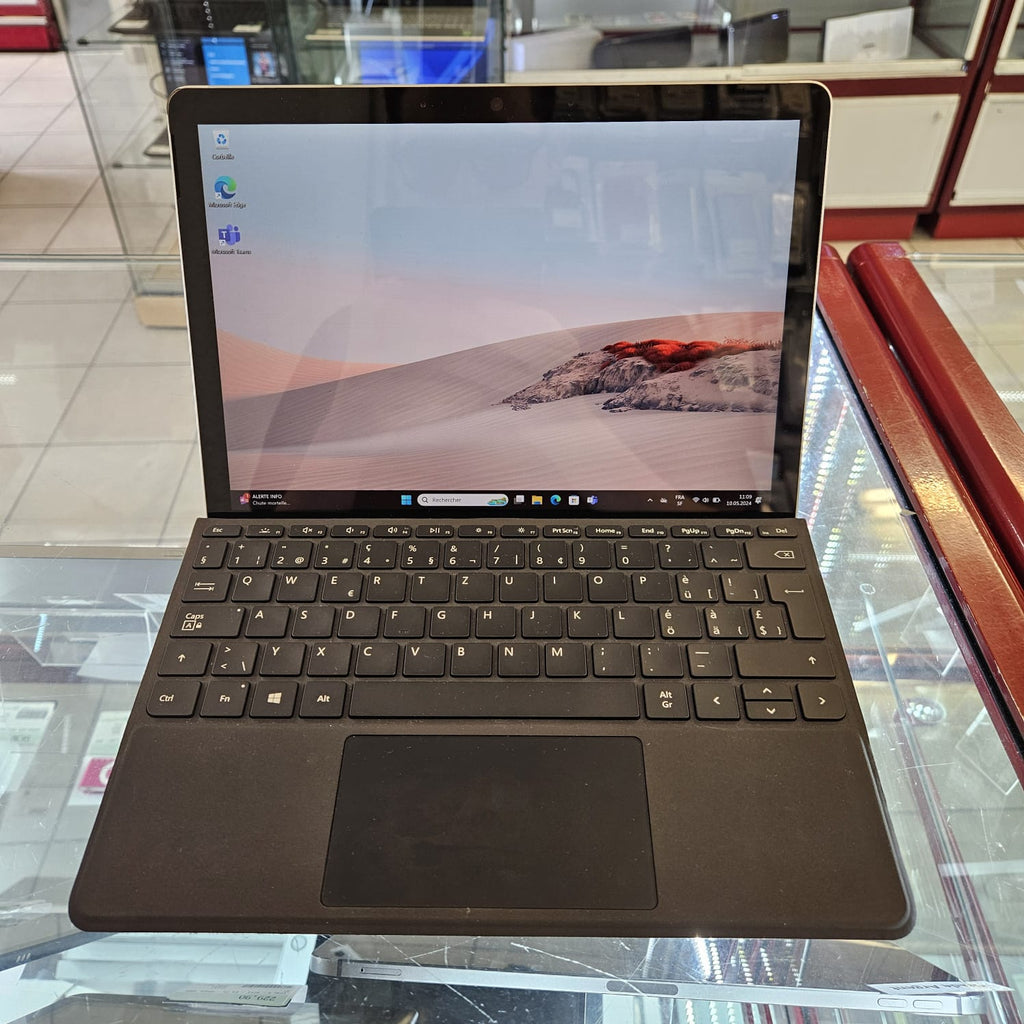 Microsoft Surface GO 2 avec boîte