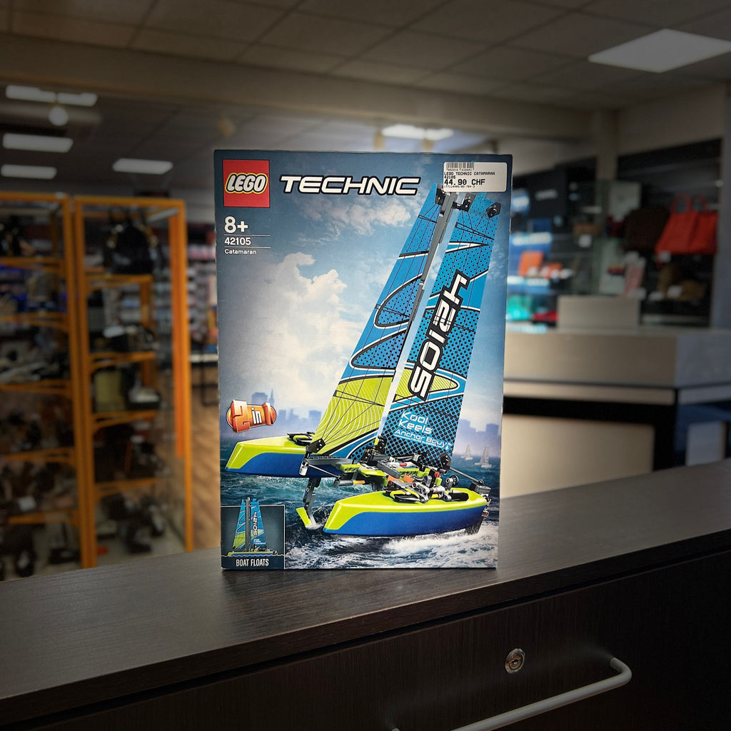 Lego Technic Catamaran (42105)