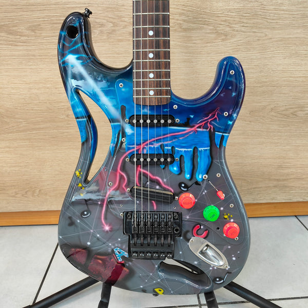 Guitare électrique: Fender Japan Custom