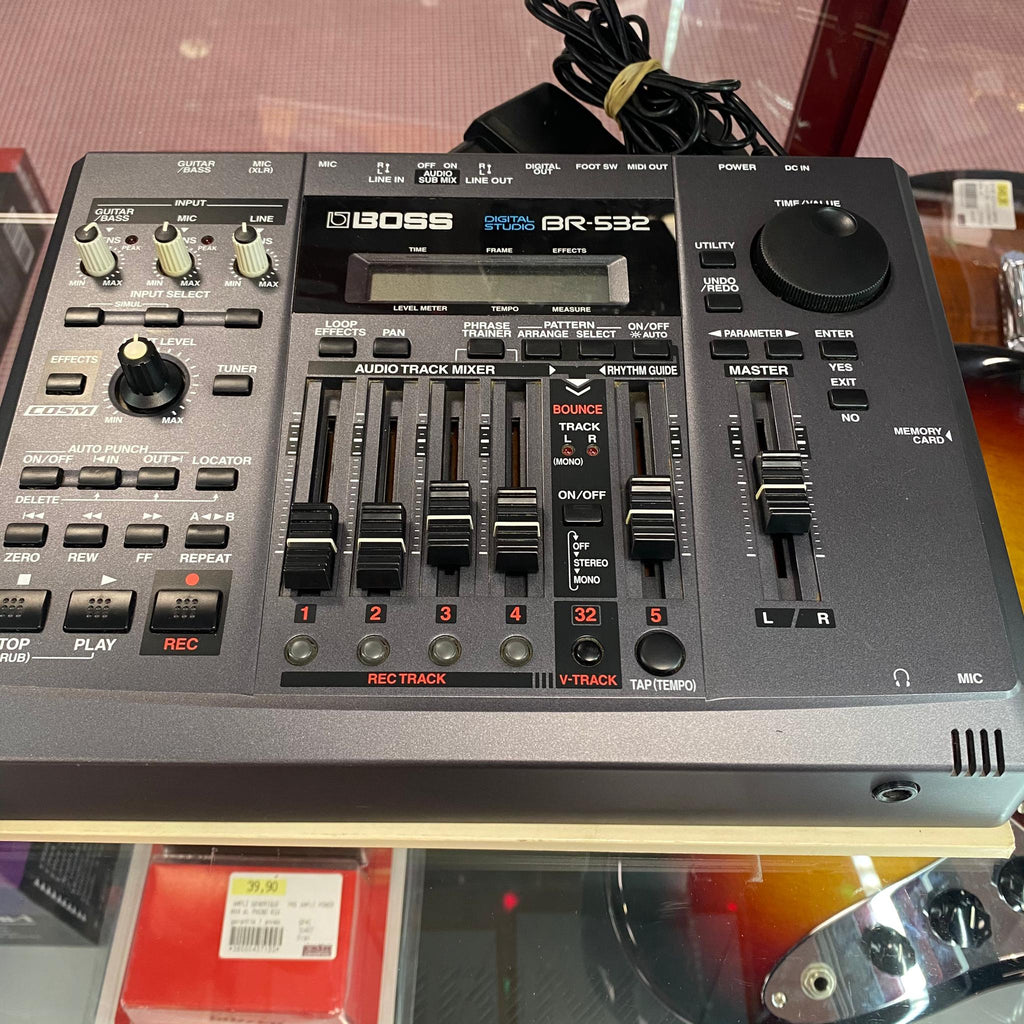 Table de mixage Boss BR-532